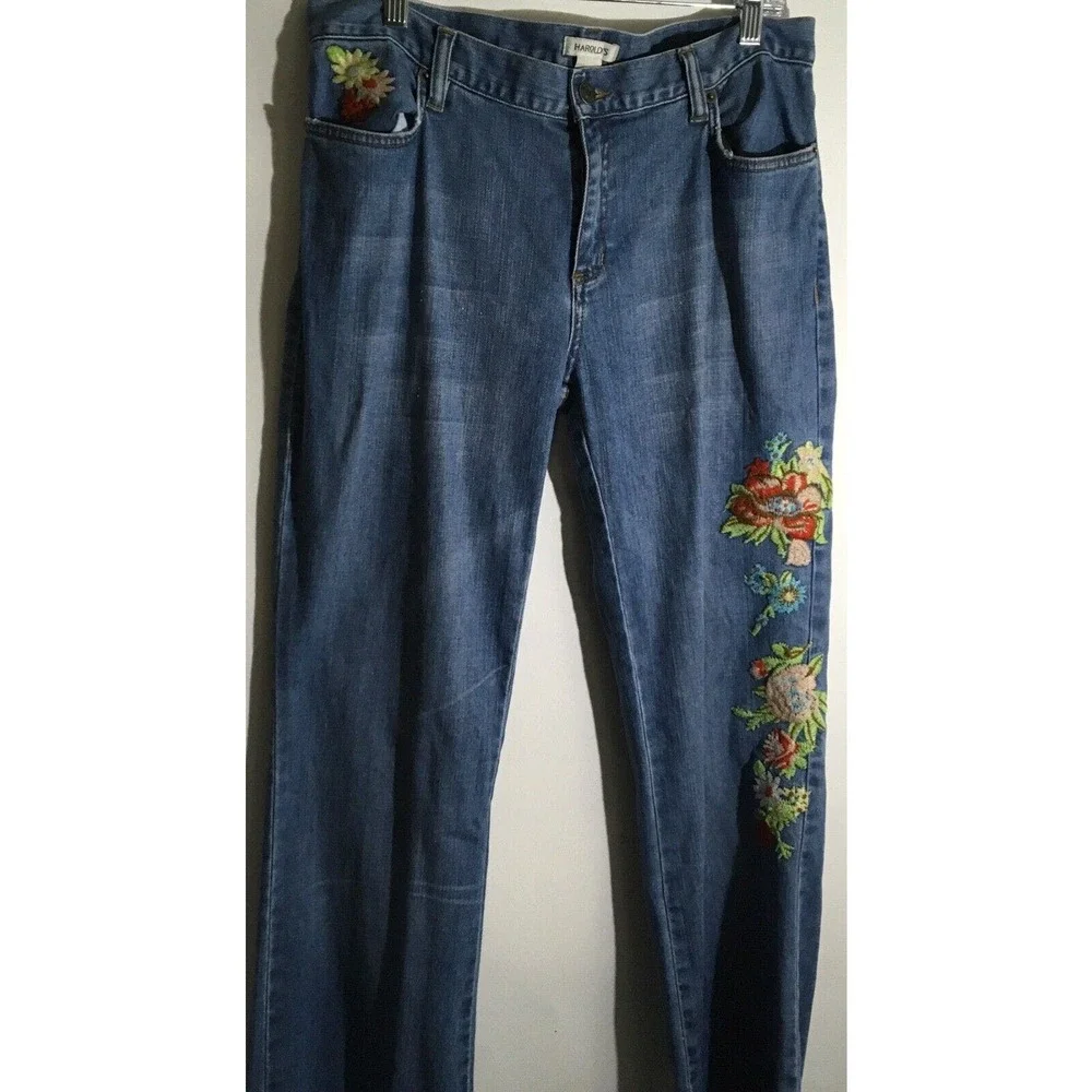 Harolds Women's Size 8 Denim Embroidery Embellished 5 Pocket Boot Cut Jeans
